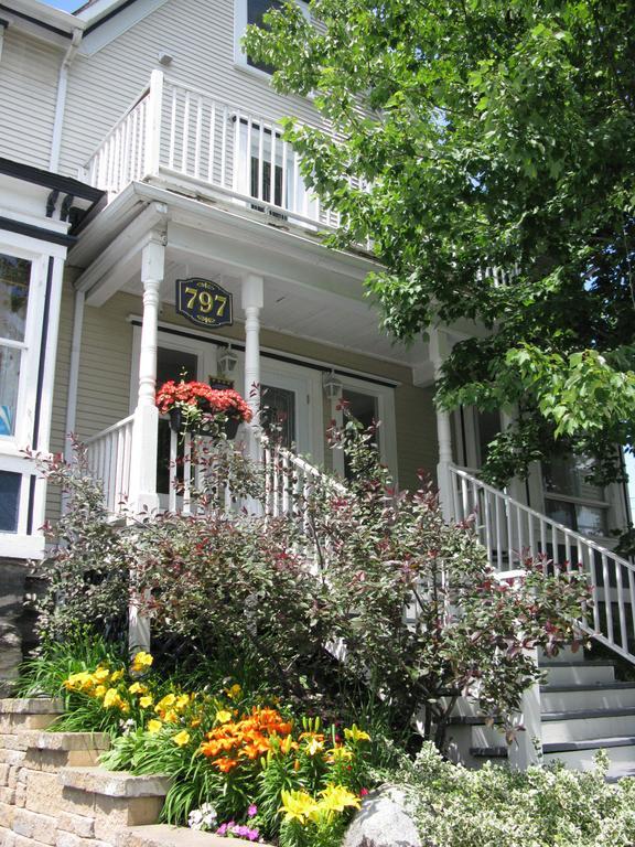 Auberge Marquis De Montcalm Sherbrooke Exterior photo