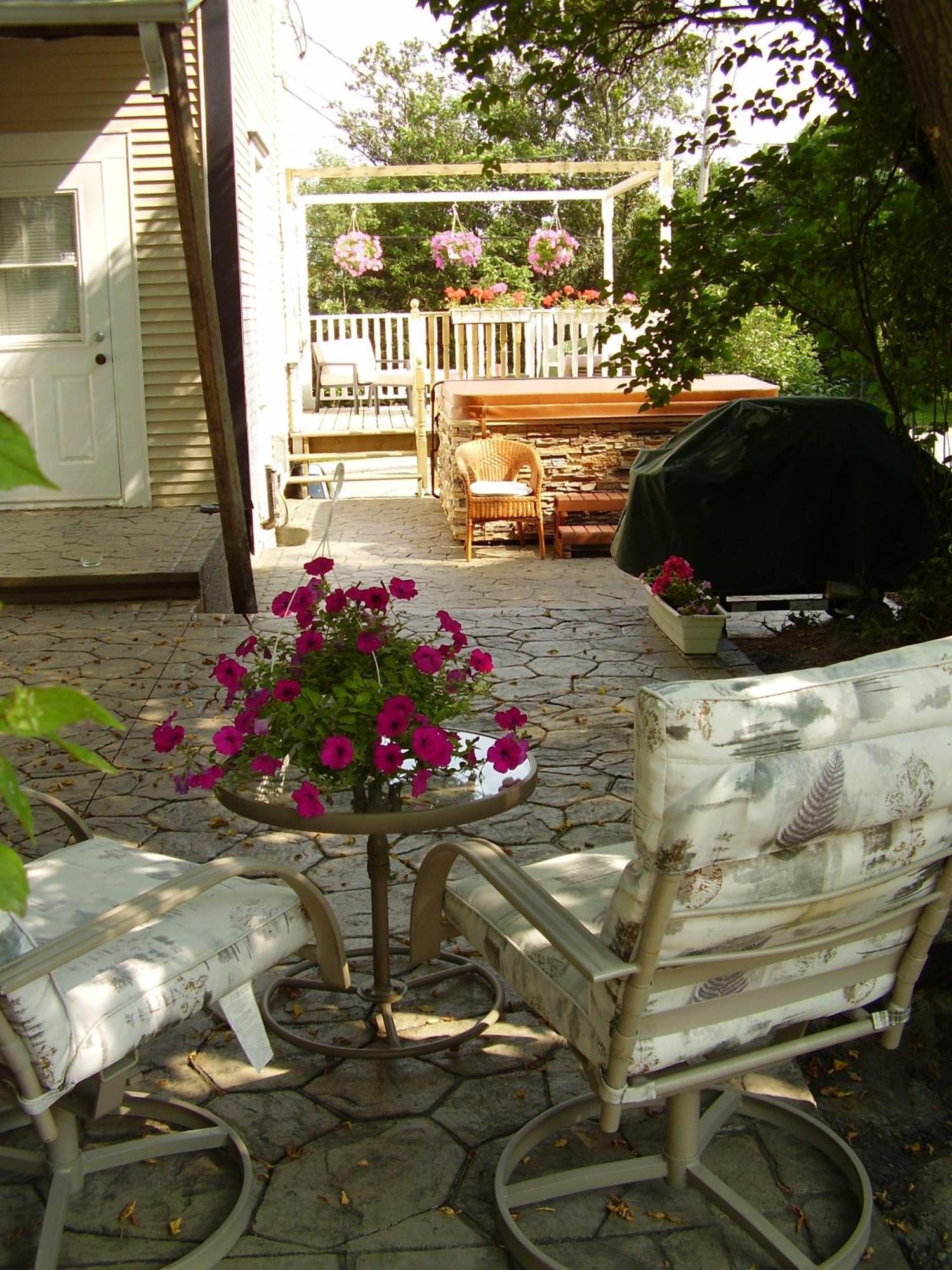 Auberge Marquis De Montcalm Sherbrooke Exterior photo