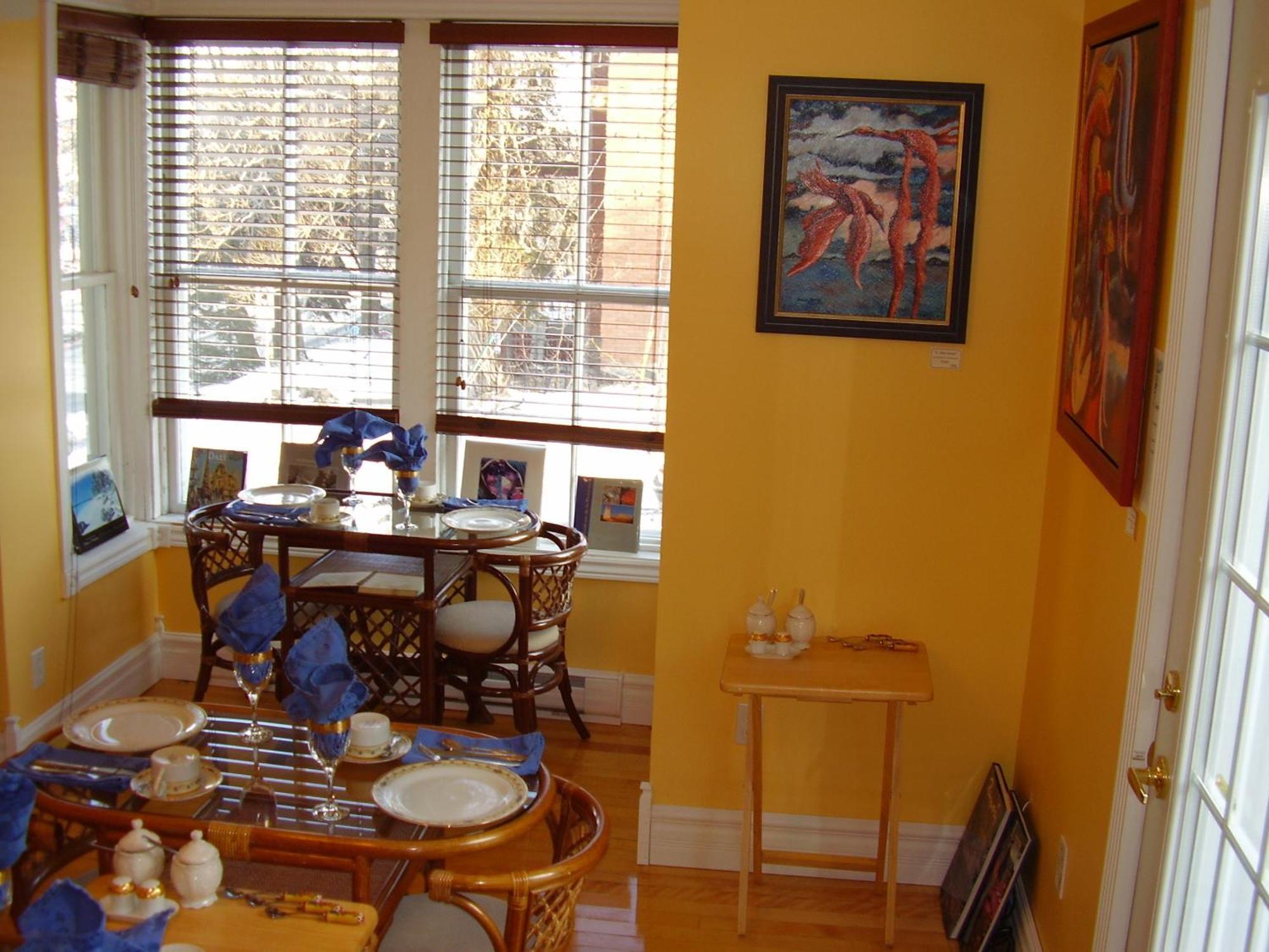 Auberge Marquis De Montcalm Sherbrooke Exterior photo