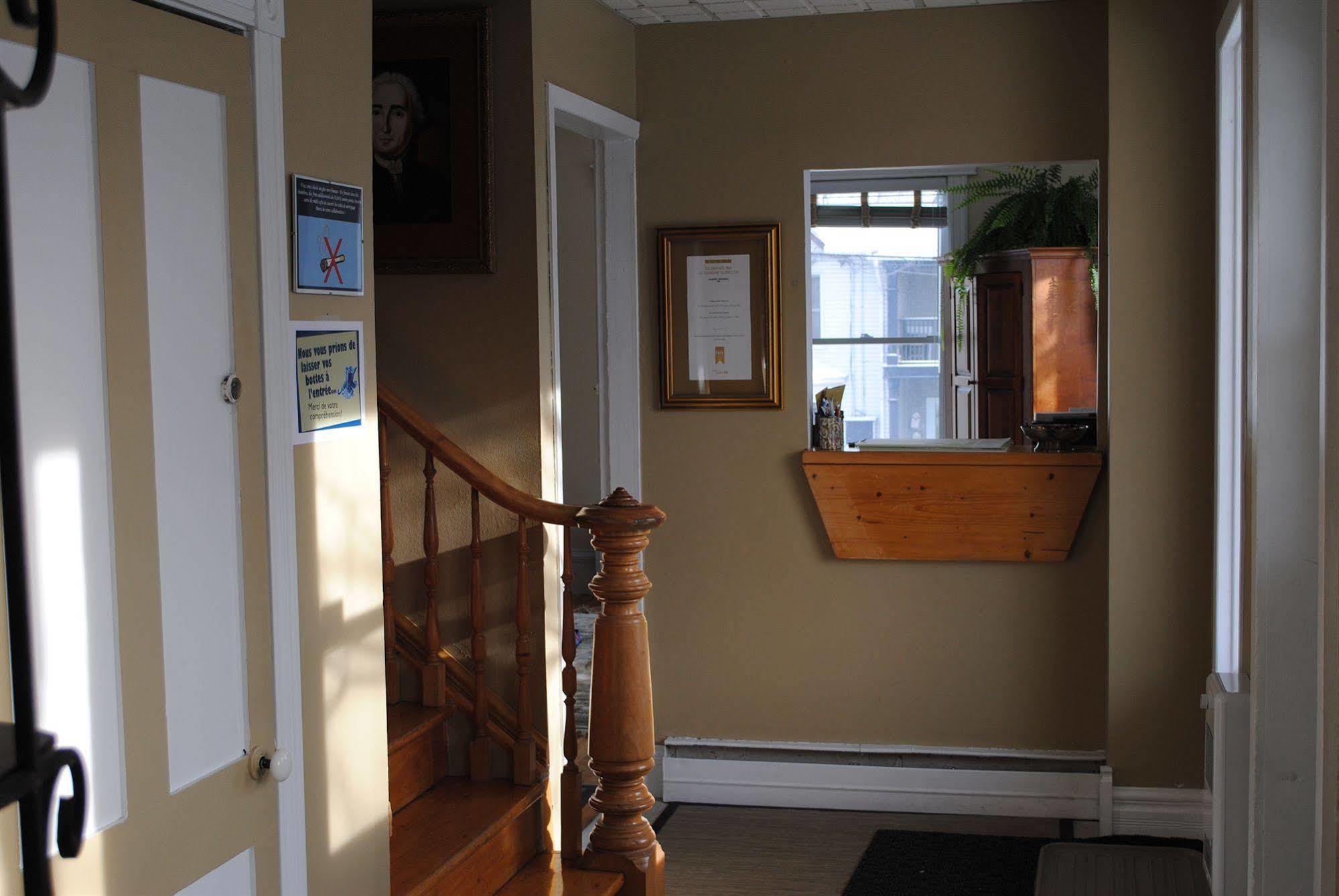 Auberge Marquis De Montcalm Sherbrooke Exterior photo